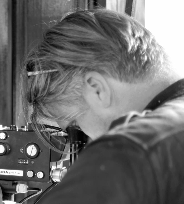 553602_269256409853757_1575701613_n